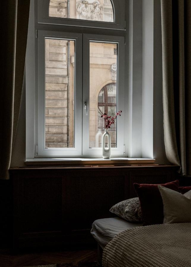 Luxe, Historic Downtown Landmarks 19 Century Apartament Budapesta