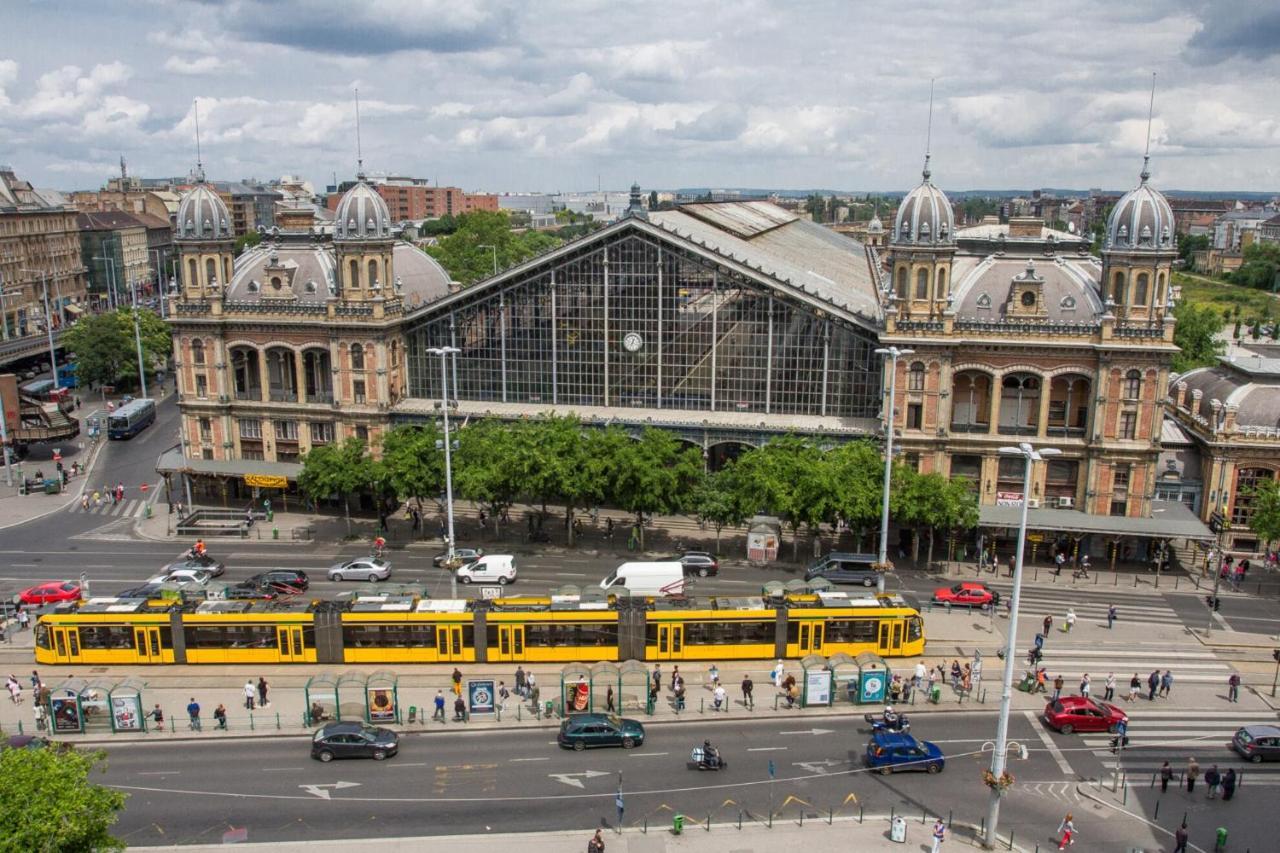 Luxe, Historic Downtown Landmarks 19 Century * Budapesta